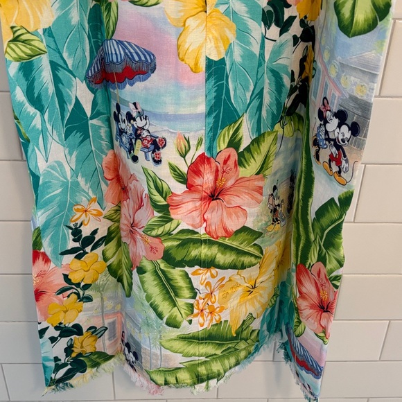 Tommy Bahama NWOT Floral Disney Sleeveless Tank -firm price - Picture 7 of 7